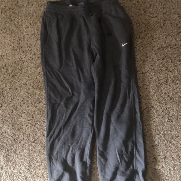 Large - Grey - Nike Sweatpants - Picture 1 of 1
